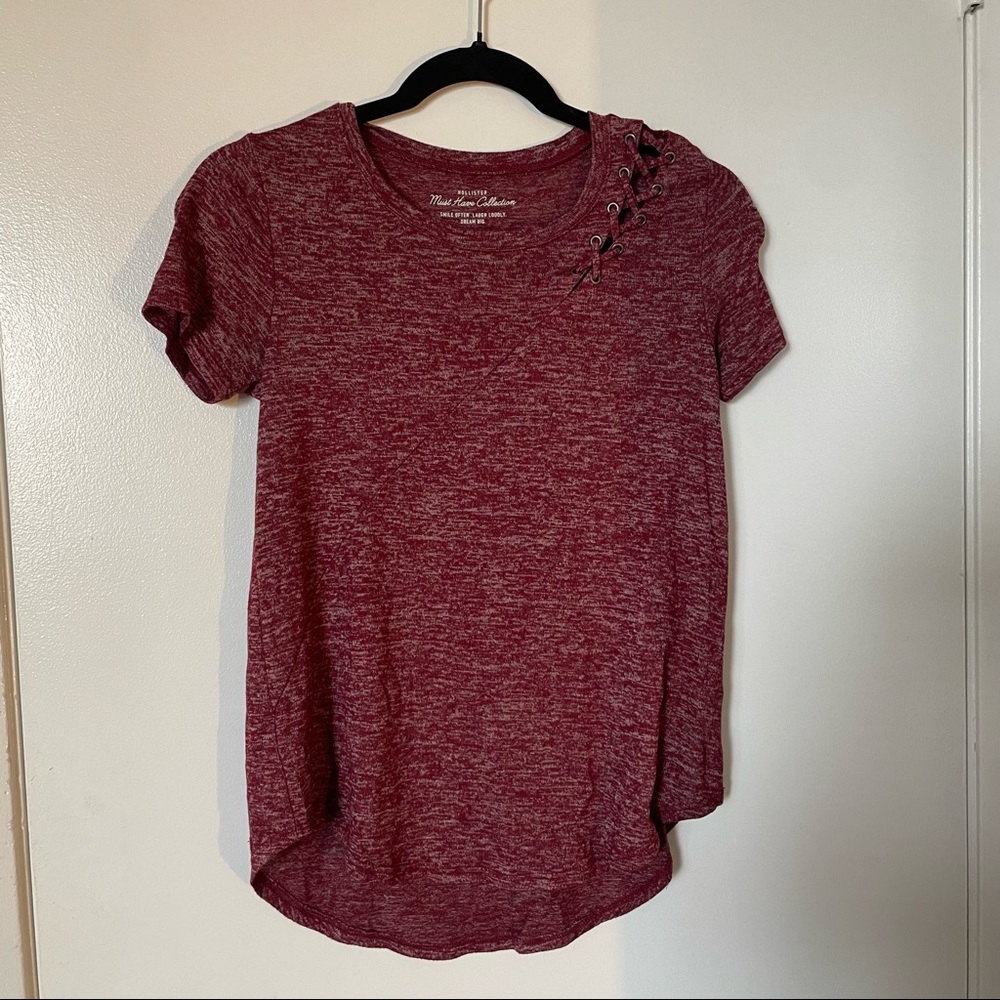 Hollister Must Have Collection T Shirt